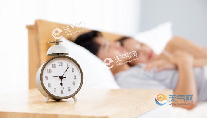 每天晚睡早起会影响健康吗 晚睡的人早起肥胖风险会增加33%