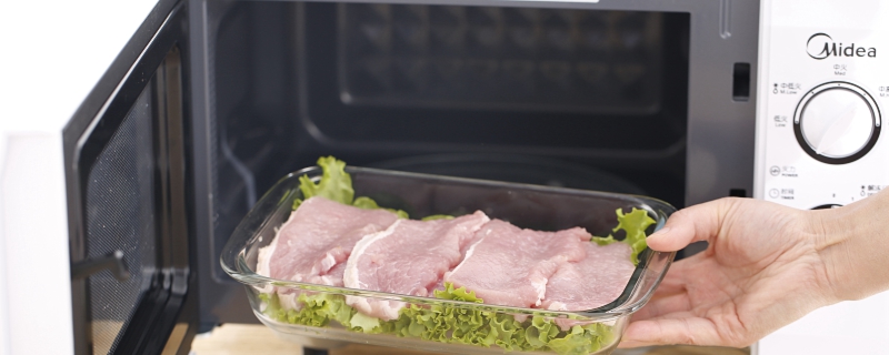 玻璃飯盒能放微波爐加熱嗎 玻璃飯盒可以放進微波爐加熱嗎