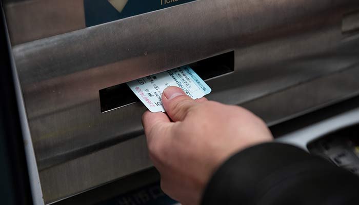 高铁学生票可以直接刷身份证进站吗 高铁学生票进站流程