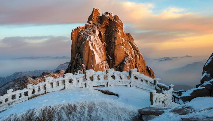 天柱山初雪后银装素裹如仙境 世界上最美的花岗岩地貌