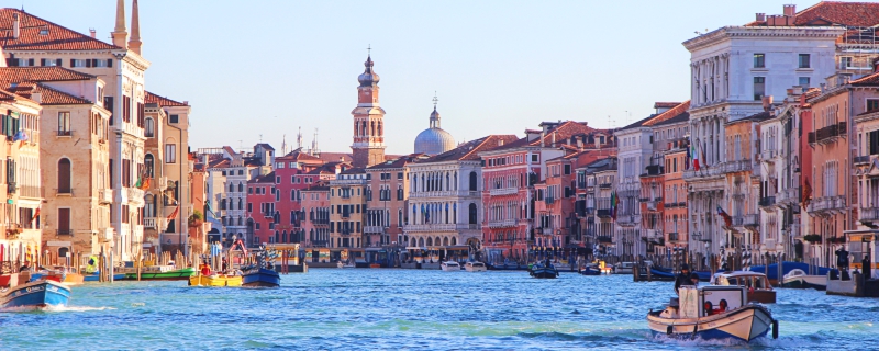 威尼斯是怎么建在水上的 威尼斯是如何建在水面上的