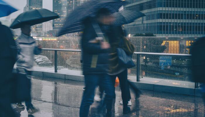 湖北今各地雨雪暂歇湿冷仍在 武汉阴天最低气温零度