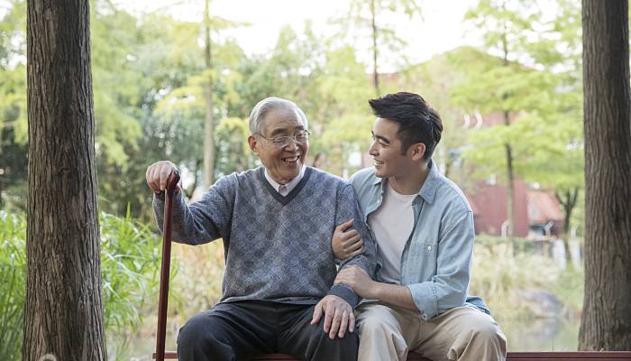 建议每月给职工放两天陪伴父母假 让老年人更健康更幸福