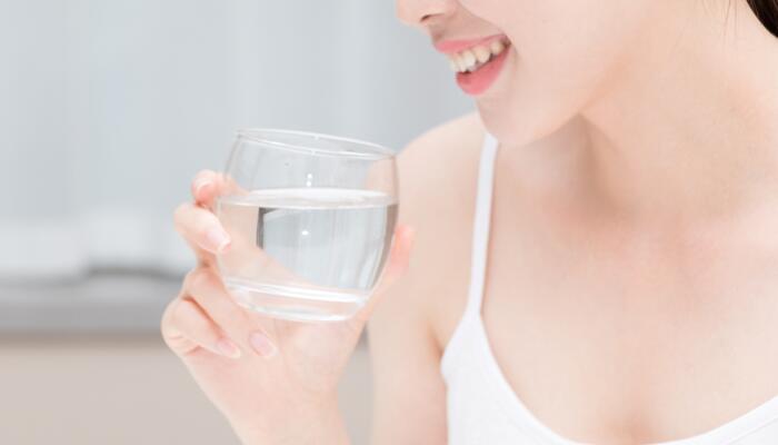 日常不能乱喝水 5种喝水方式心脏受不了