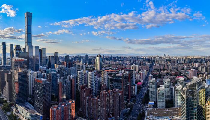北京部分地区天蓝天为何颜值爆表 “冷涡蓝”天空是怎么来的
