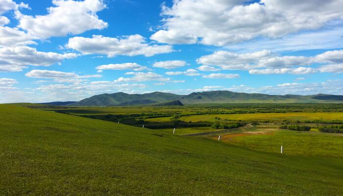 内蒙古人工增雨缓解干旱 全区干旱面积约三成