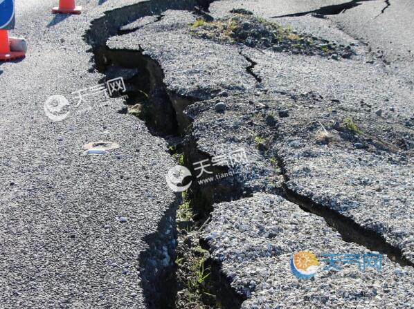 四川地震的原因(四川地震的原因是什么)