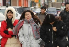 北京持续晴天最高气温仅有16℃ 市民们早晚出行注意保暖