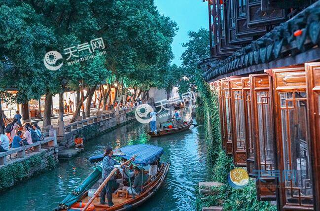 小孩一岁半适合去哪里旅游(一岁半的宝宝适合去哪里旅游)