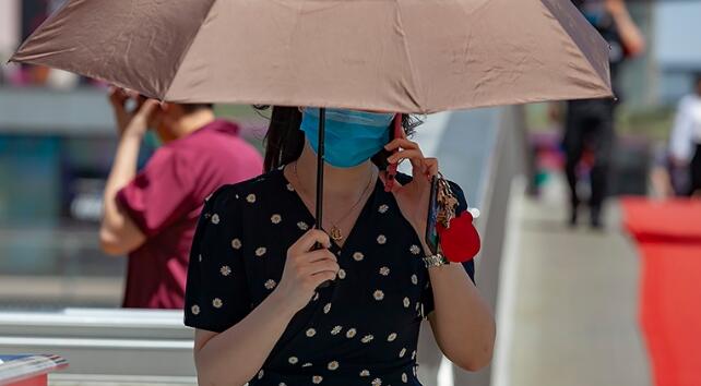 河南气温突破37℃体感炎热 局地伴有重度干热风需谨防 - 天气网