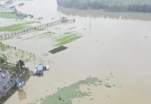 安徽淮河干流超警 合肥市区部分道路积水没过车顶