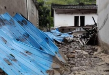 四川甘洛县暴雨发生泥石流灾害 周边23户58人及时转移无伤亡