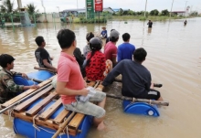 柬埔寨多地发生洪涝已有40人丧生 另有54万人流离失所