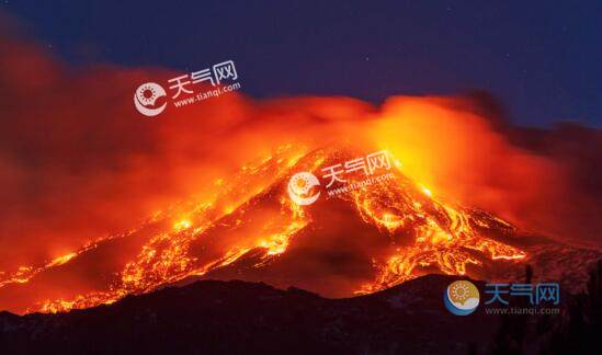 意大利埃特納火山8天內噴發6次 大量火山灰超過火山口邊緣