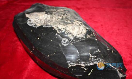 吉林发现巨型黑曜岩石叶石核是怎么回事 专家:预测距今约两万年