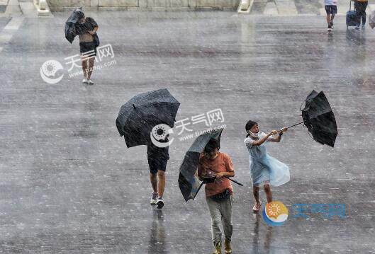 阴雨绵绵天气图片