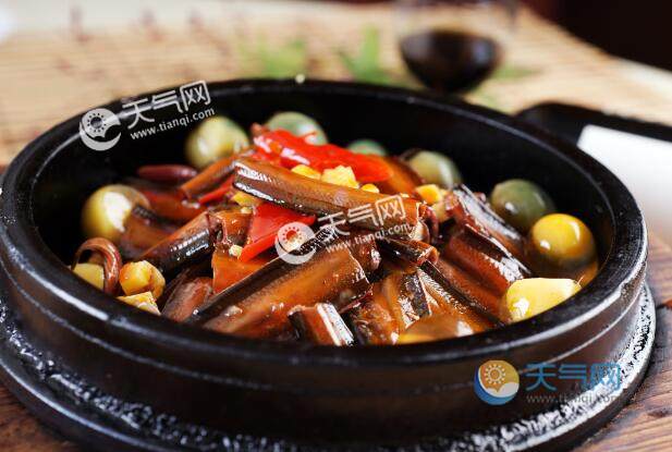 小暑吃什么食物(小暑吃什么食物最好蚂蚁)