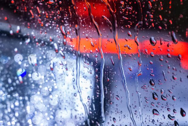 湖南暴雨影响部分高速收费站入口管制 解除时间待定