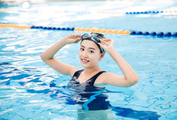武汉暑假免费游泳馆凭身份证能进定点场馆吗 参加免费游泳活动需要自带哪些装备