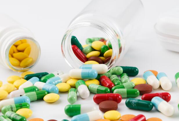 药片的糖皮开裂了还能不能吃 药片糖衣裂开吃了有什么影响