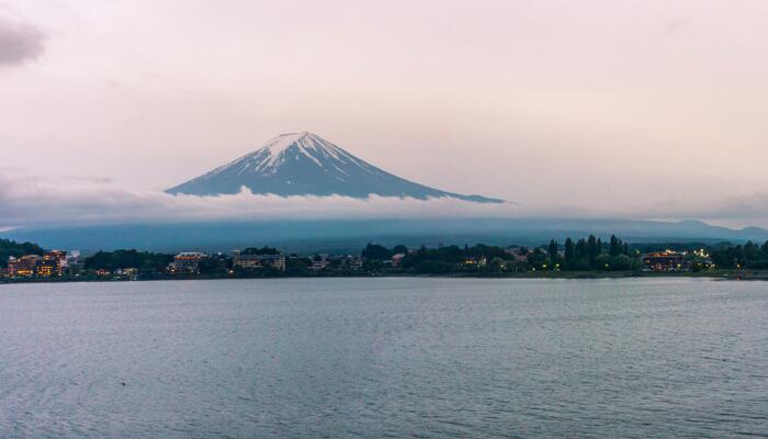 沉睡300年的富士山岩浆正在活动 喷火口的数量增至近6倍
