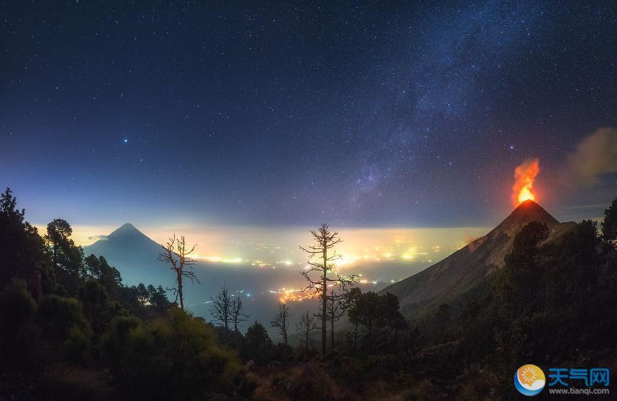 為您推薦 意大利埃特納火山噴發最新消息:爆炸致10人受傷